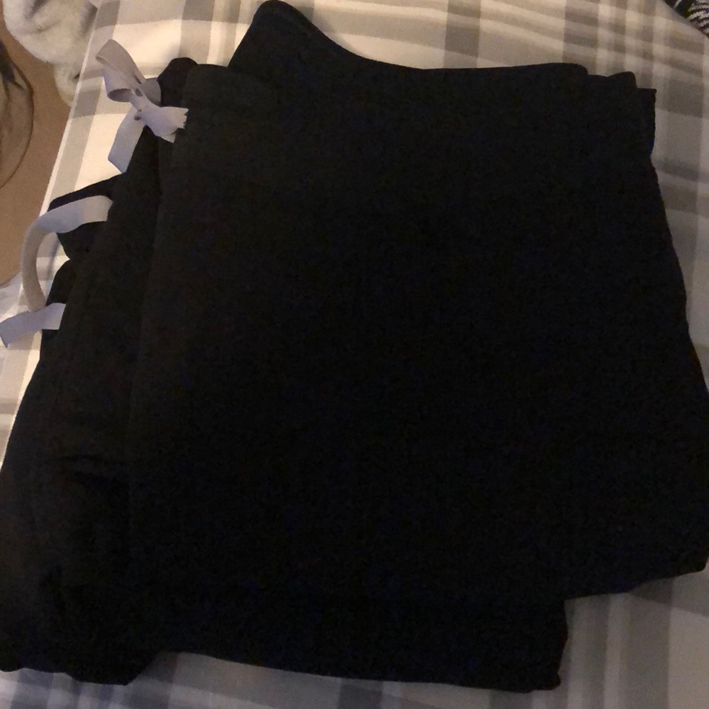 Black figs Kade cargo scrub pants